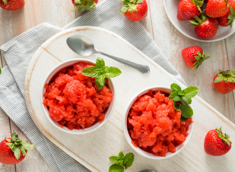 Granita de capsuni fara zahar